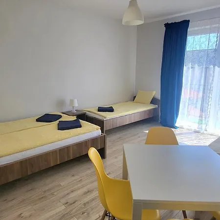 Emada- Goscinne I Studia Kwatera prywatna Ostrowo (Puck)