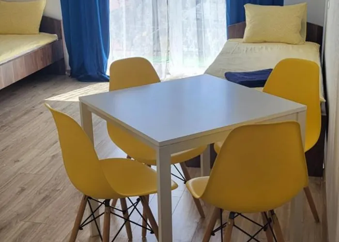 Emada- Goscinne I Studia *